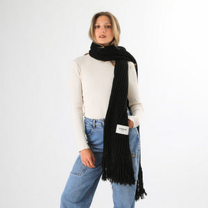 Bufanda Amy Black Humana