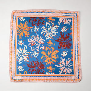Pañuelo Bandana Floral Rosado I-D