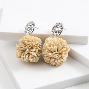 Aros Mediano Borla Plateado Humana