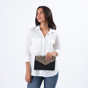 Cartera Clutch Aral Negro Tatienne