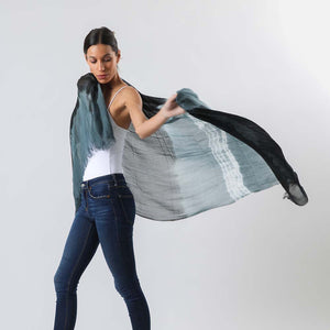 Pañuelo Estampado Ondas Negro Humana