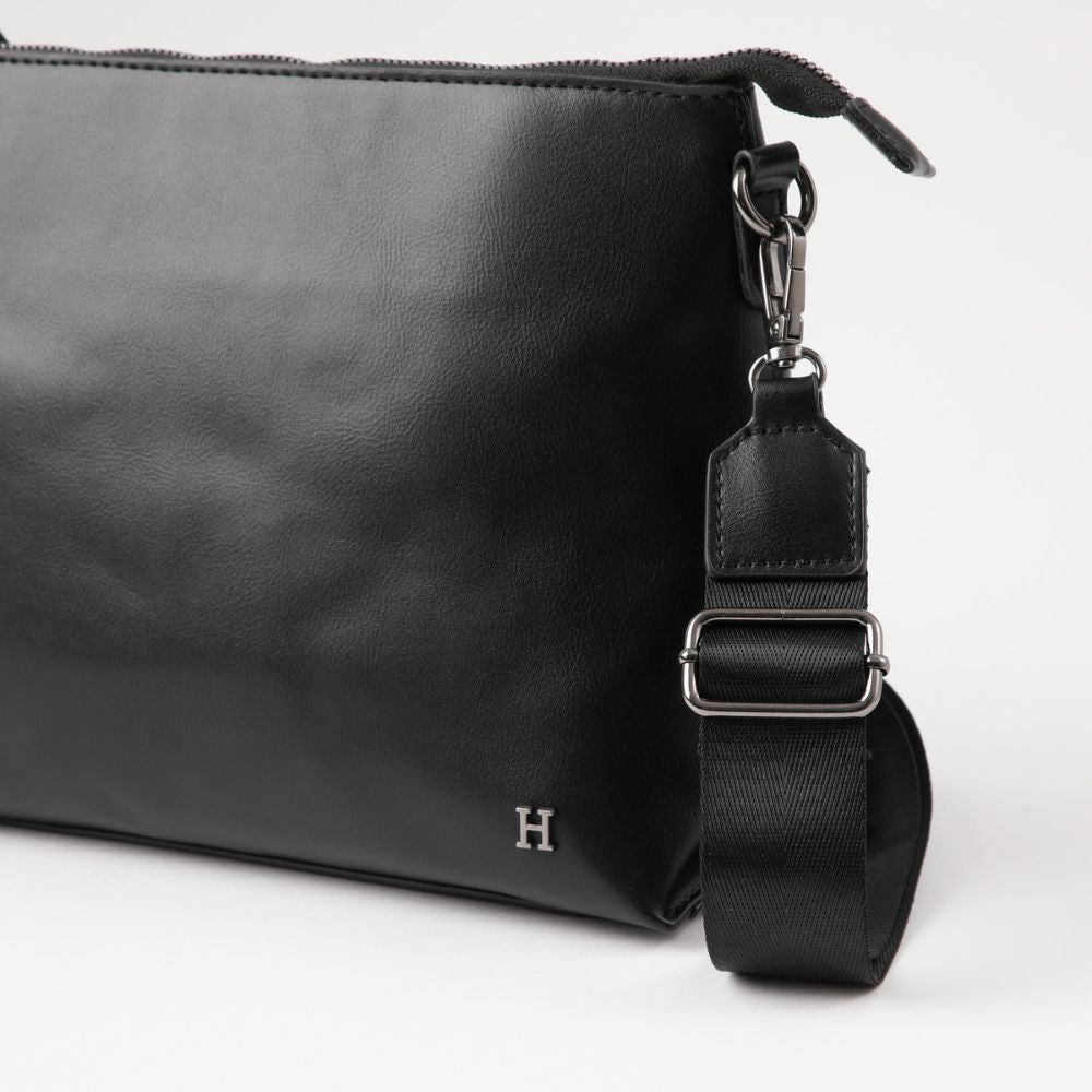 Cartera Bandolera Berta Ecocuero Negro Humana