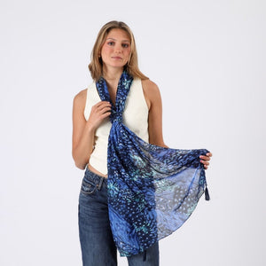 Pañuelo Estampado Alan Azul Borlas Humana