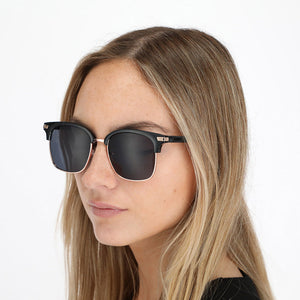 Anteojos Sol Laura Negro i-D