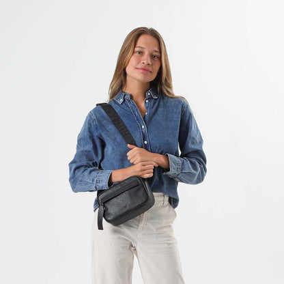 Cartera Cruzada Negra Humana