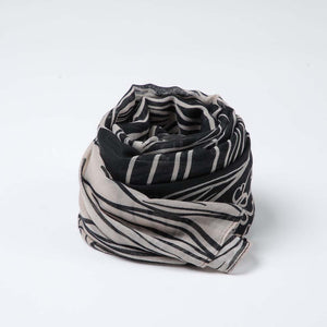 Pañuelo Estampado Galeras Negro Tatienne