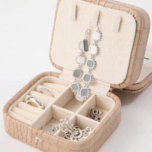 Joyero Ada Beige Humana