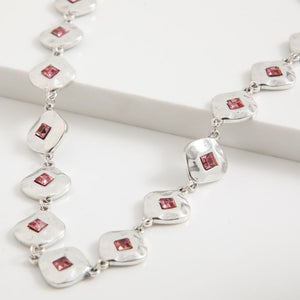 Collar Corto Rosetta Plateado Tatienne