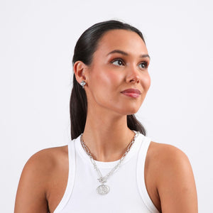 Collar Corto Medal Plateado Humana