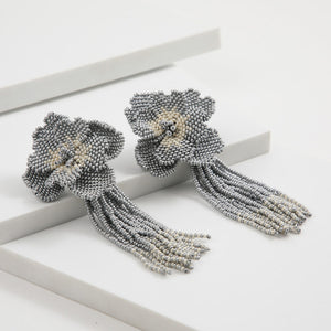 Aros Largo Flor Plateado Humana