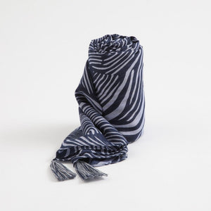 Pañuelo Estampado Ari Azul Borlas Humana