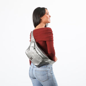 Cartera Banano Anika Plateado Humana