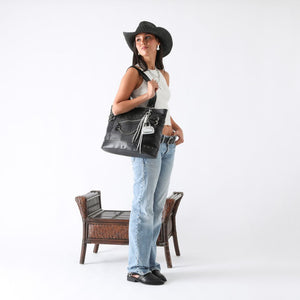 Cartera Tote Cindi Ecocuero Negro Humana