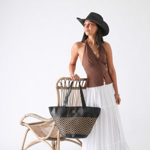 Cartera Tote Ecocuero Boo Negro Humana