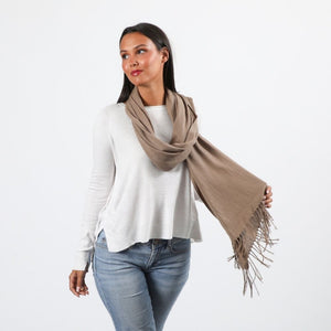 Pañuelo Liso Amelia Taupe Humana