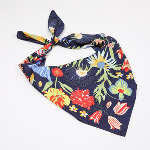 Maxi Bandana Leo Flores Azul Humana