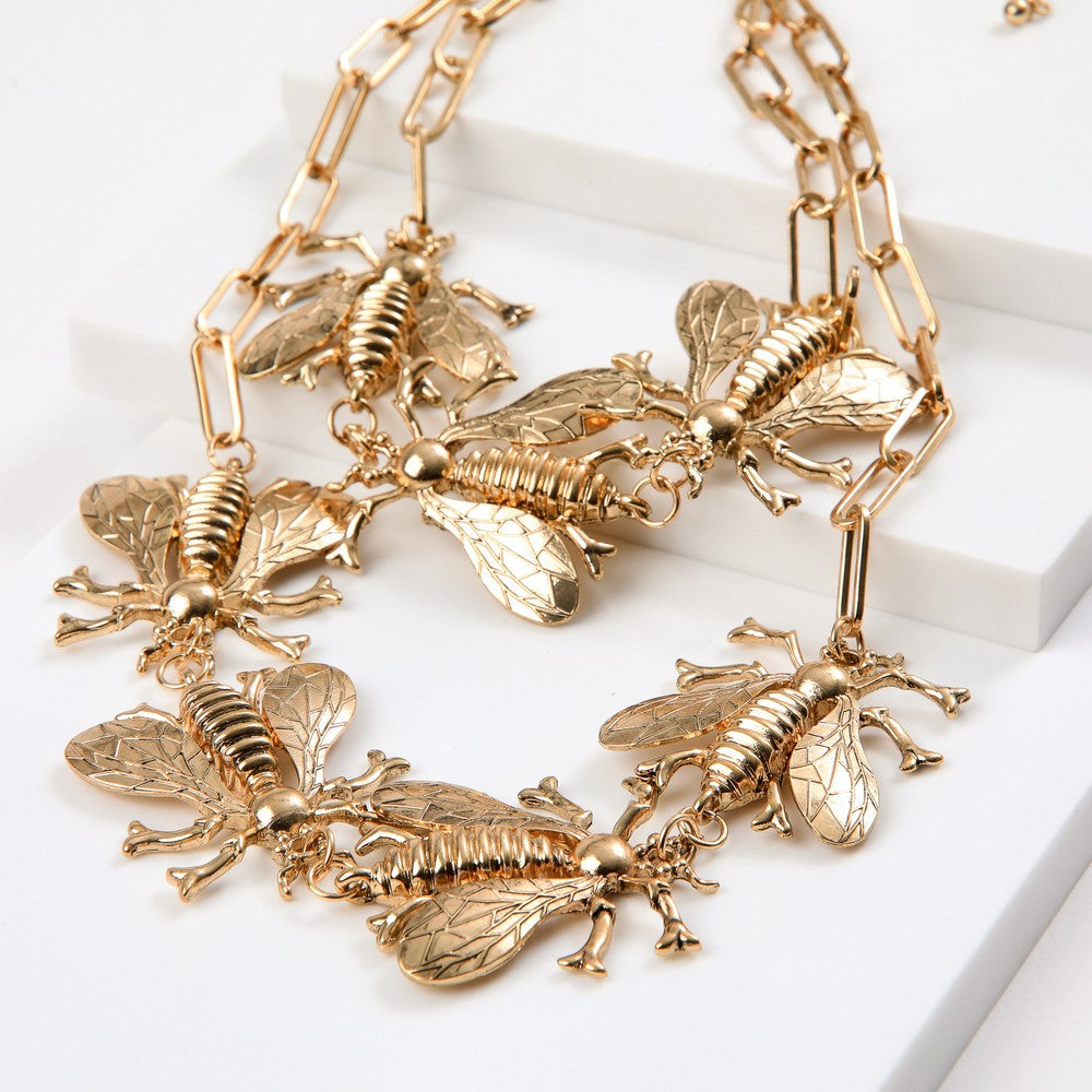 Collar Corto Bee Dorado Humana