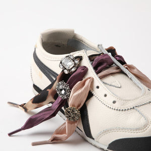 Cordones Con Charms Negro Humana