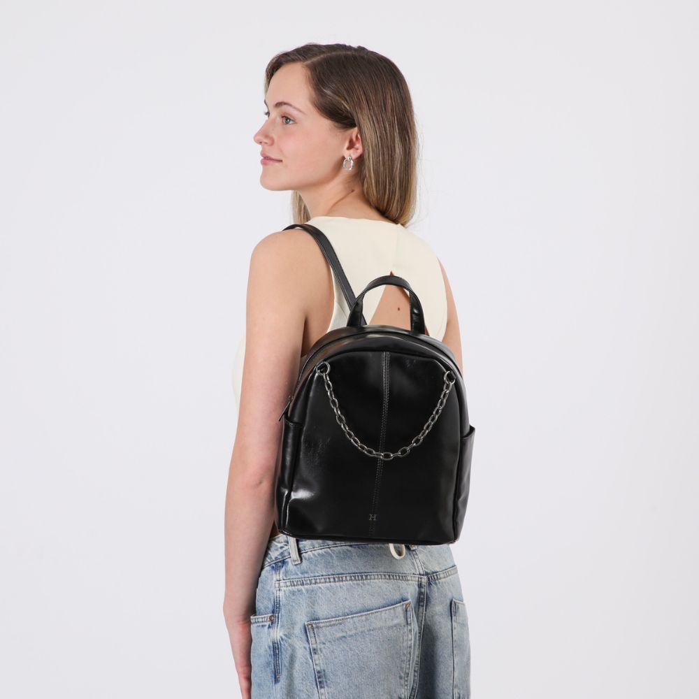 Mochila Danae Ecocuero con cadena Humana