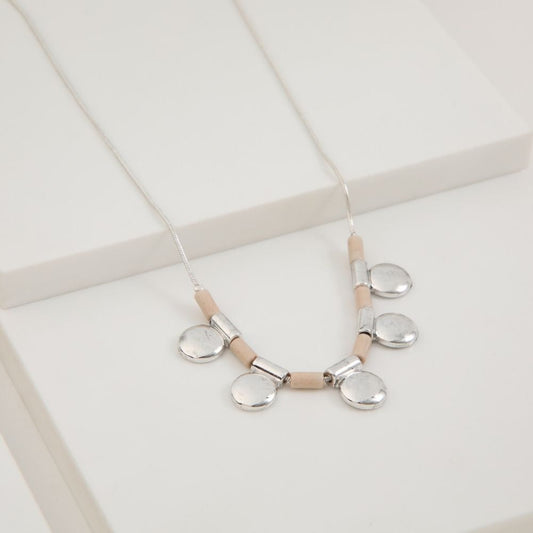 Collar Corto Patricia Plateado Studio Humana