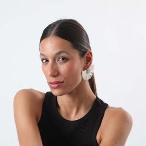 Aros Pegado Celosia Beige Humana