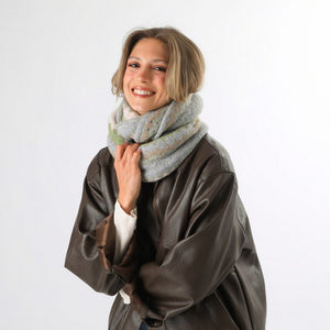 Cuello Oli Green Humana