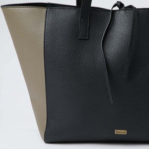 Cartera Hombro Polly Negra Tatienne
