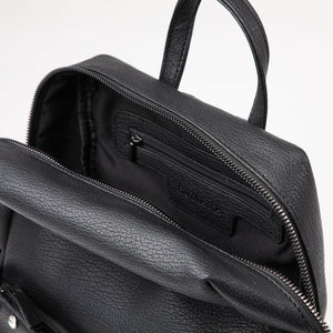 Mochila Alma Negro Humana