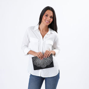 Cartera Clutch Tana Negro Tatienne