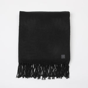 Manta Basic Negra Tatienne