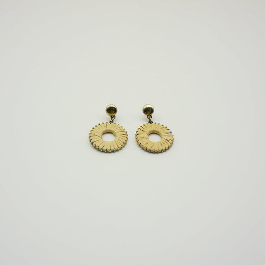 Aros Medianos Beige Modern Craft Chad Tatienne
