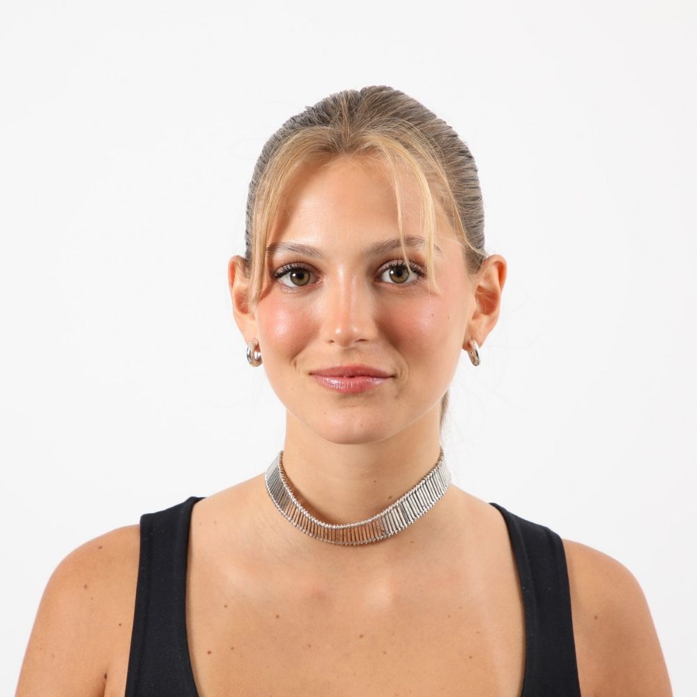 Collar Corto Plateado Rock In Humana