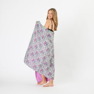 Toalla Reversible Floral Morado Tatienne