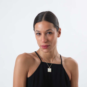 Collar Corto Llobregat Dorado Tatienne