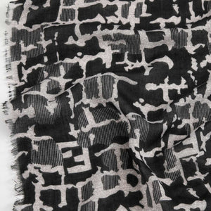 Pañuelo Estampado Flavie Negro Humana