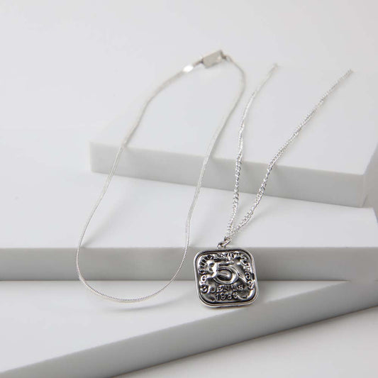 Collar Corto Ash Plateado Humana