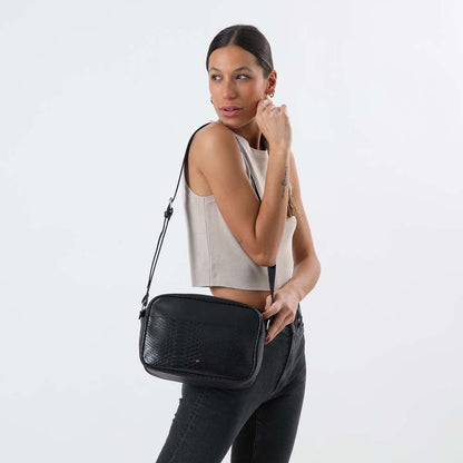 Cartera Cruzada Gilli Negra i-D