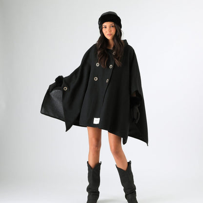 Poncho Dafne Black Humana