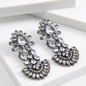 Aros Largo Petal Plateado Humana