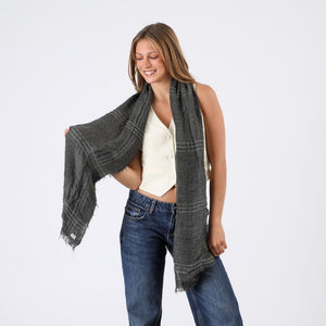 Pañuelo Liso Elian Bordado Gris Humana