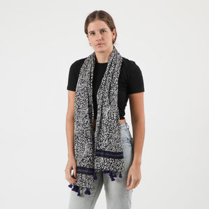 Pañuelo Estampado Azafrán Negro Humana