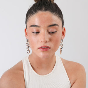 Aros largos Zuka Circones ovalados dorado ID