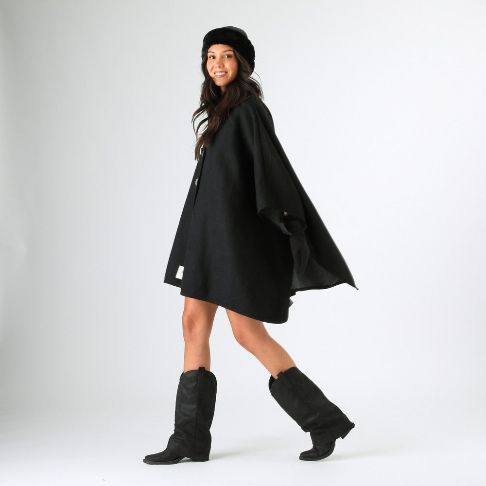 Poncho Dafne Black Humana