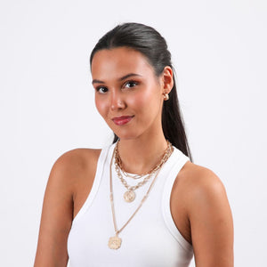 Collar Corto Triple Temple Dorado Humana