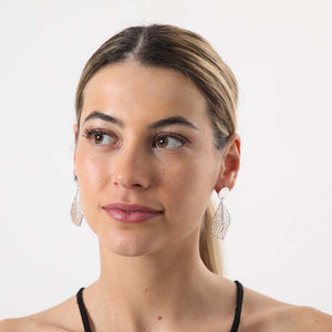 Aros Medianos Cyclamen Plateados Tatienne