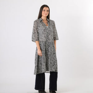 Kimono Zebra Blanco Y Negro Humana