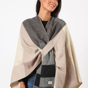 Poncho  Adriana Beige Humana