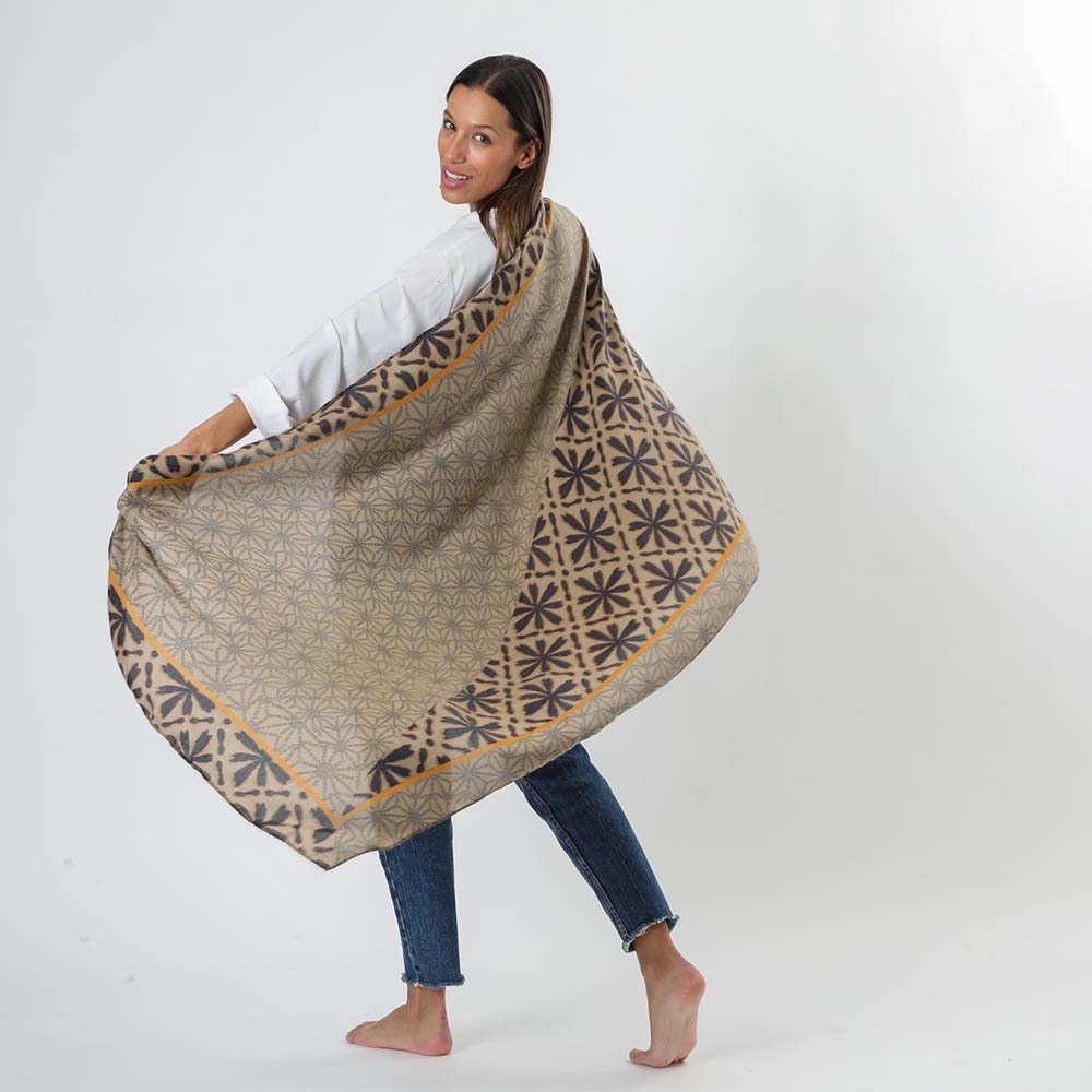 Pañuelo Estampado Castaña Café Tatienne