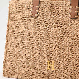 Cartera Tote Meli Tipo rafia tejida café Playa Humana