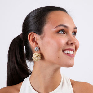 Aros Mediano Borla Plateado Humana